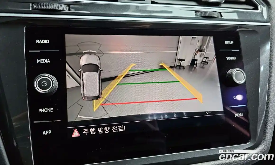 Volkswagen Tiguan 2018 2.0 гидро в Москве № 232218, фото 17