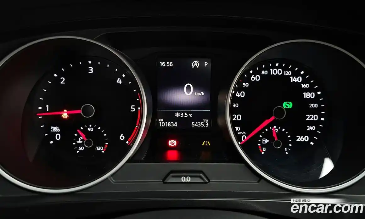 Volkswagen Tiguan 2018 2.0 гидро в Москве № 232218, фото 8