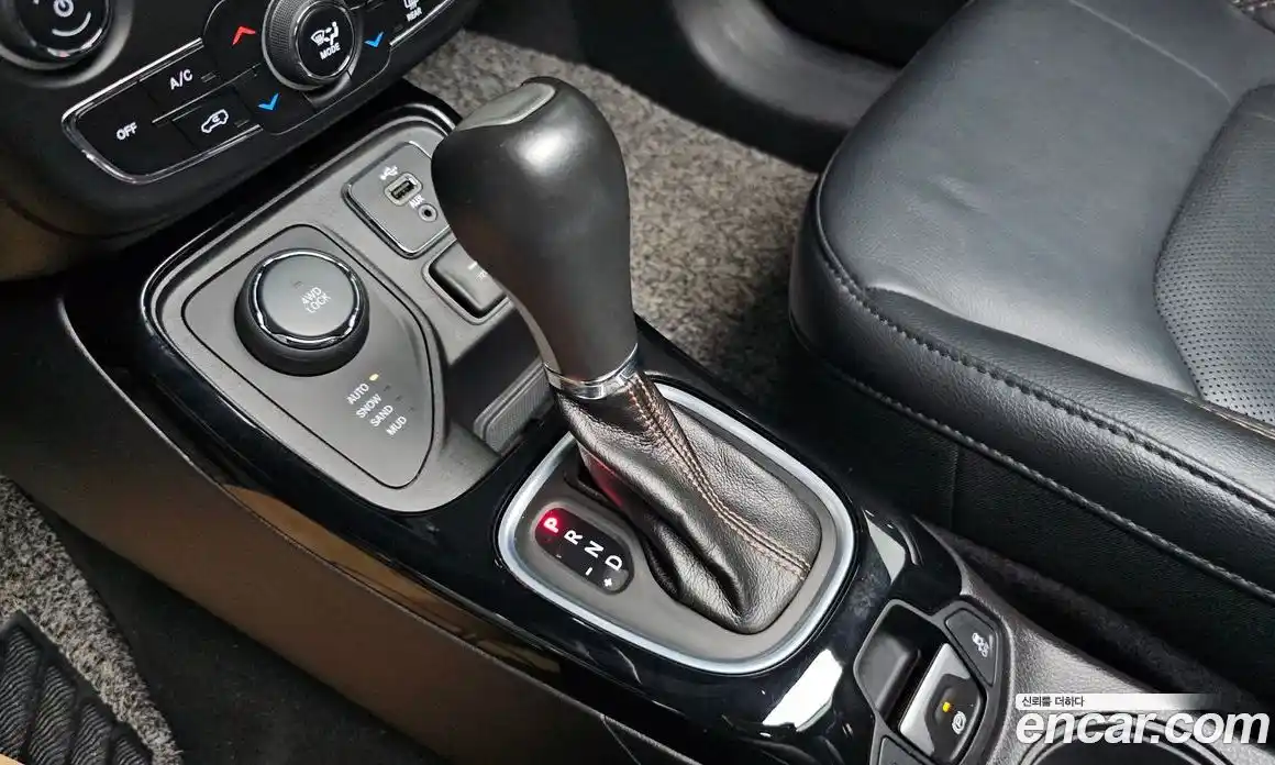 Jeep Compass 2018 2.4 гидро в Москве № 232445, фото 9