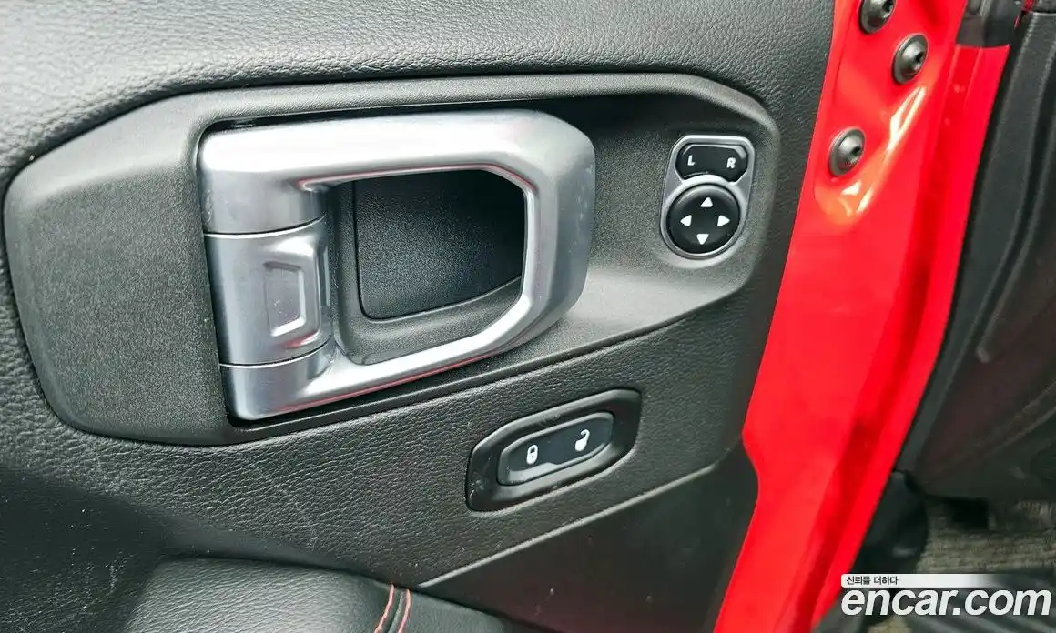 Jeep Wrangler 2020 2.0 гидро в Москве № 232625, фото 14