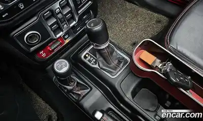 Jeep Wrangler 2020 2.0 гидро в Москве № 232625, миниатюра 9