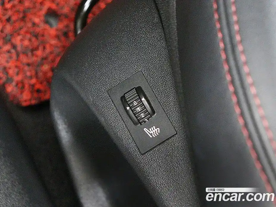 Peugeot 2008 2019 1.5 гидро в Москве № 236377, фото 16