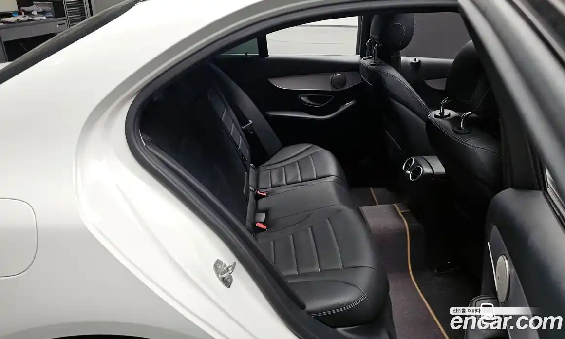 Mercedes-Benz C-Class 2018 2.0 гидро в Москве № 239652, фото 11