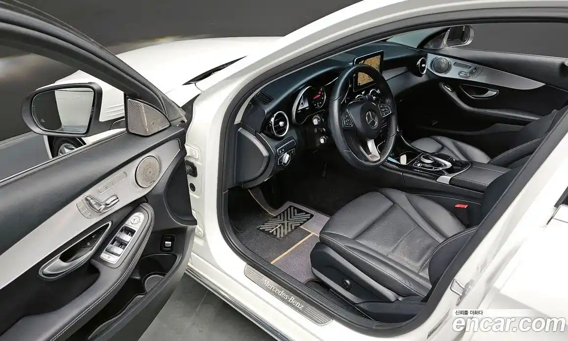 Mercedes-Benz C-Class 2018 2.0 гидро в Москве № 239652, фото 12