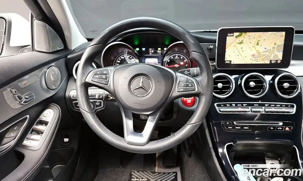 Mercedes-Benz C-Class 2018 2.0 гидро в Москве № 239652, фото 13