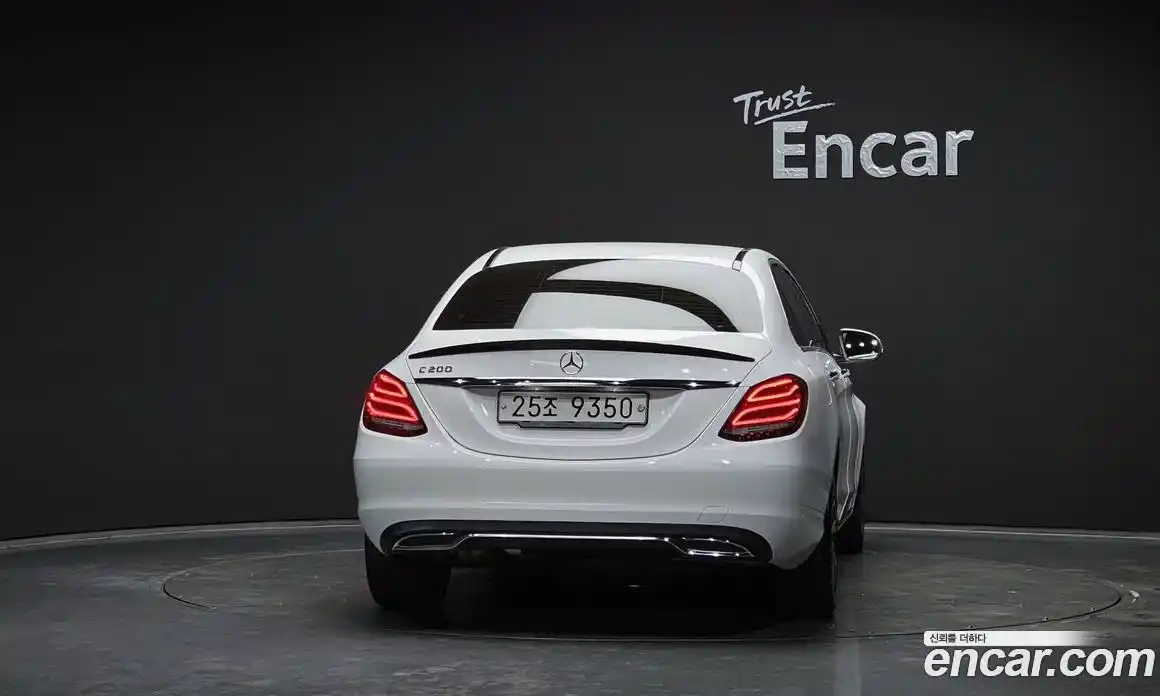 Mercedes-Benz C-Class 2018 2.0 гидро в Москве № 239652, фото 4