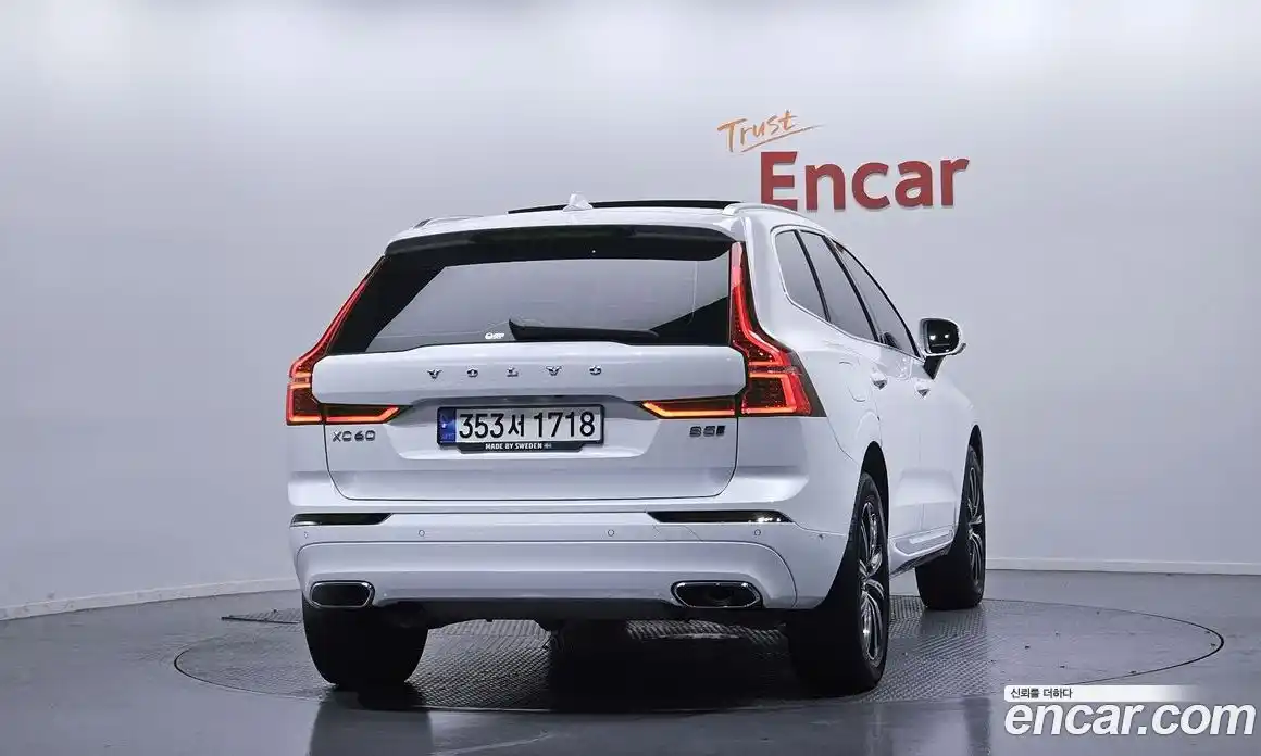 Volvo XC60 2021 2.0 гидро в Москве № 251100, фото 4