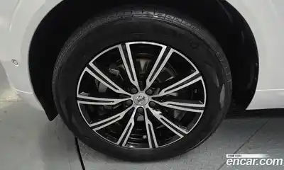 Volvo XC60 2021 2.0 гидро в Москве № 251100, миниатюра 5