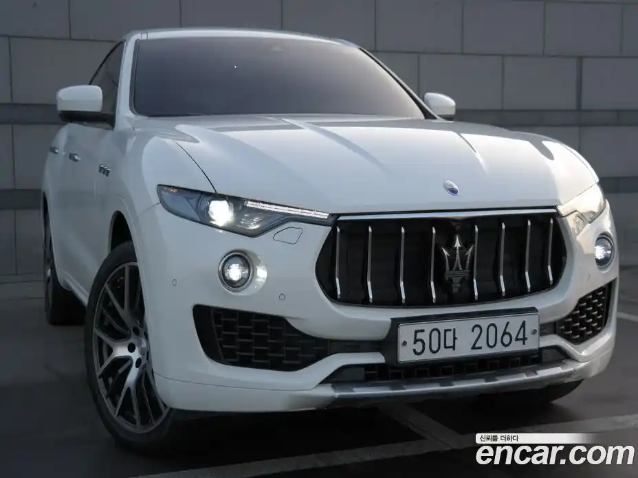Maserati Levante 2018 3.0 гидро в Москве № 255996, фото 7