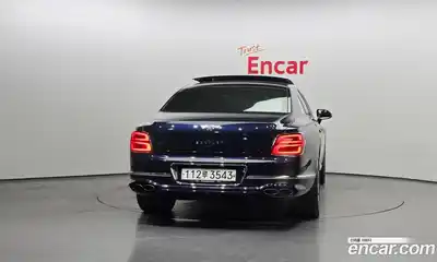 Bentley Flying Spur 2022 4.0 гидро в Москве № 256619, миниатюра 4