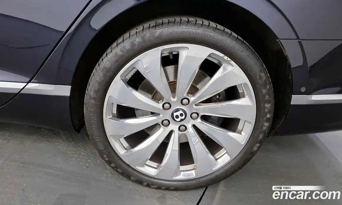 Bentley Flying Spur 2022 4.0 гидро в Москве № 256619, фото 5