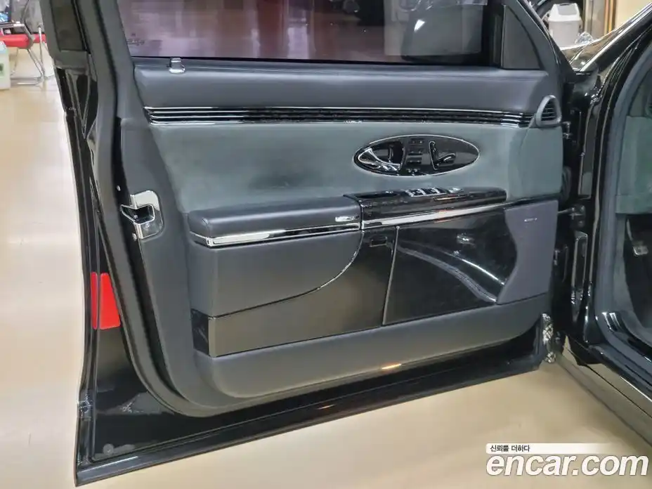 Maybach 57 2011 5.5 гидро в Москве № 256941, фото 11