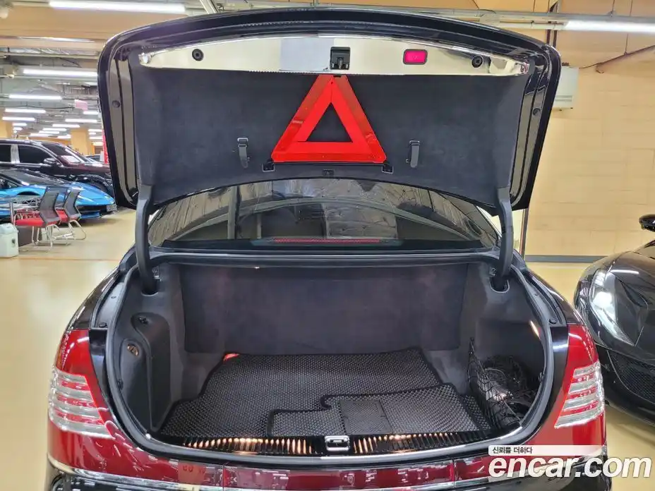 Maybach 57 2011 5.5 гидро в Москве № 256941, фото 20