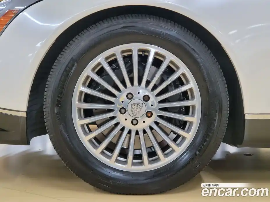 Maybach 57 2011 5.5 гидро в Москве № 256941, фото 5