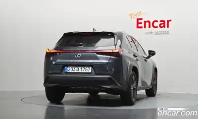 Lexus UX 2025 2.0 гидро в Москве № 275285, миниатюра 4