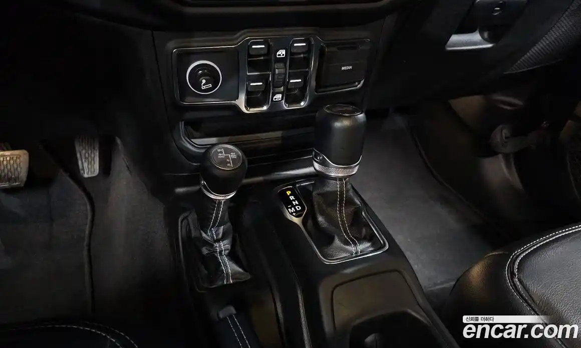 Jeep Wrangler 2021 2.0 гидро в Москве № 278438, фото 9