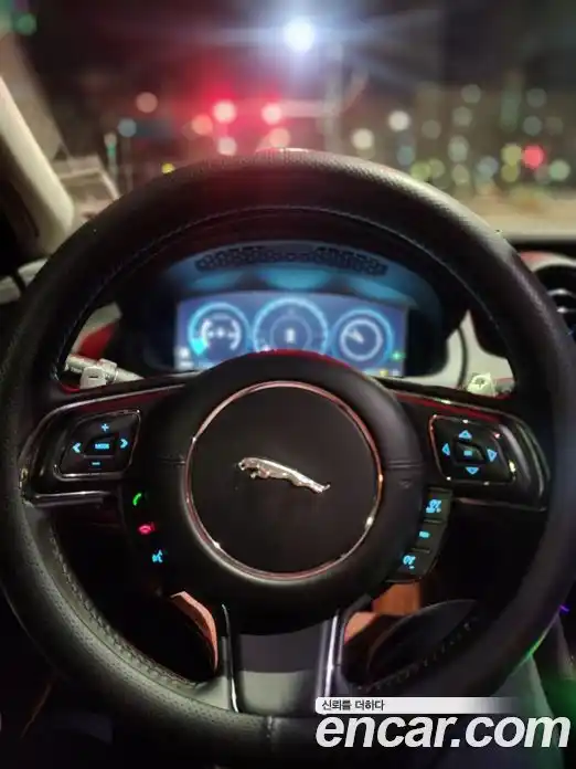 Jaguar XJ 2019 3.0 гидро в Москве № 283810, фото 14