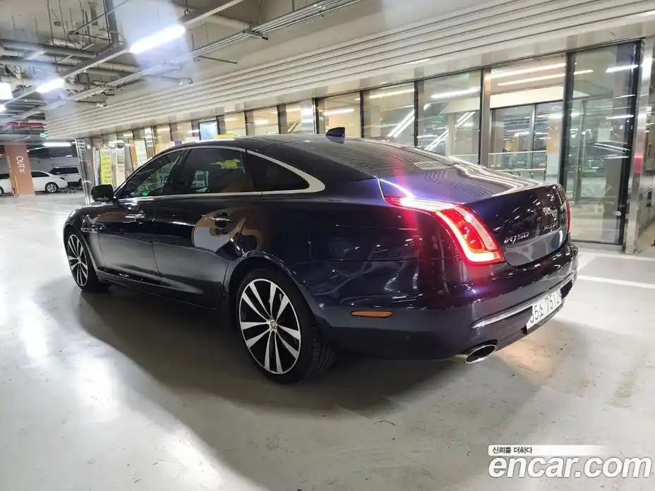 Jaguar XJ 2019 3.0 гидро в Москве № 283810, фото 4