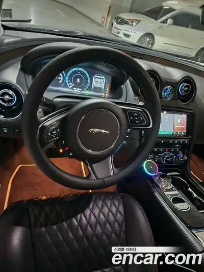 Jaguar XJ 2019 3.0 гидро в Москве № 283810, миниатюра 8