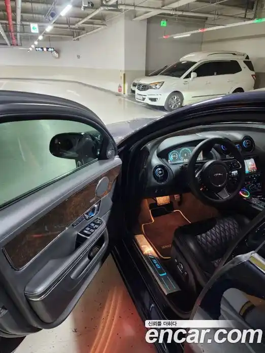 Jaguar XJ 2019 3.0 гидро в Москве № 283810, фото 10