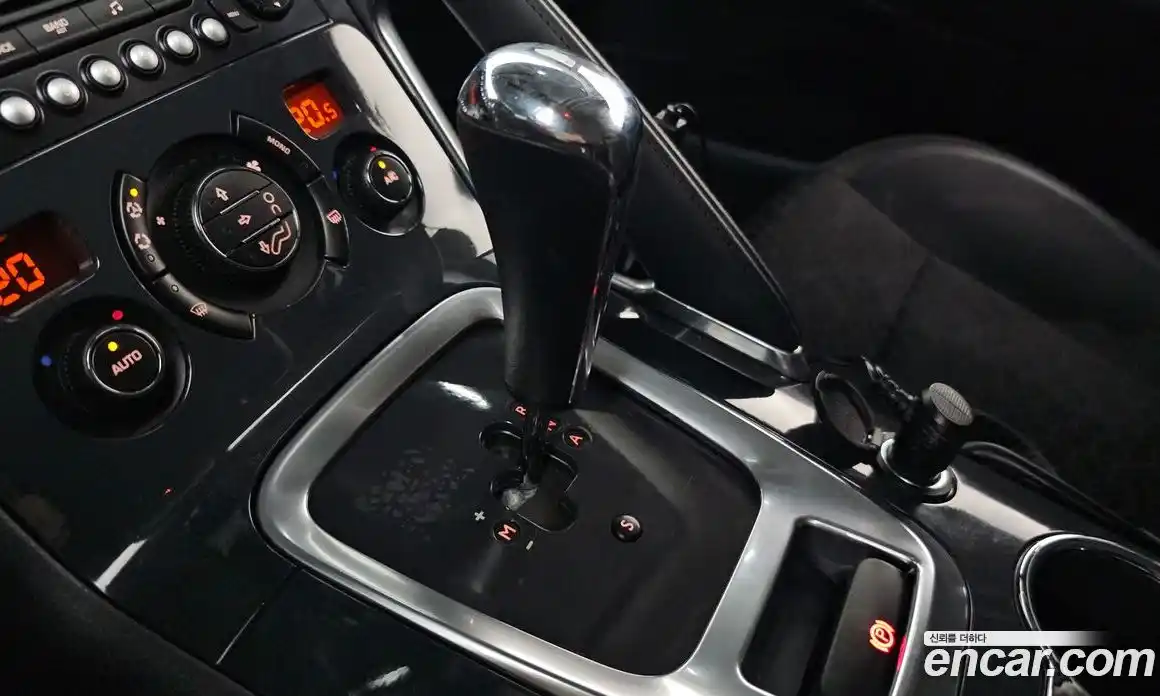 Peugeot 3008 2014 1.6 гидро в Москве № 286329, фото 9