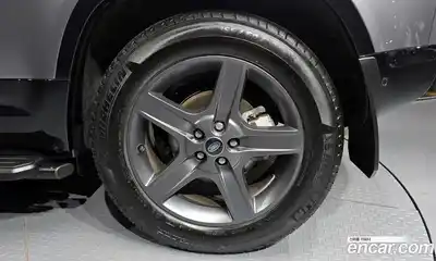 Land Rover Defender 2024 2.0 гидро в Москве № 298038, миниатюра 5