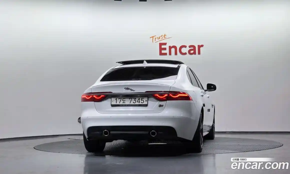 Jaguar XF 2017 3.0 гидро в Москве № 304950, фото 4