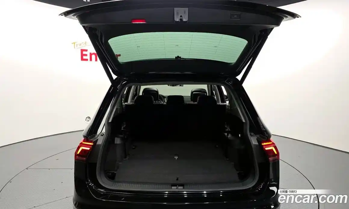 Volkswagen Tiguan 2022 2.0 гидро в Москве № 317697, фото 20