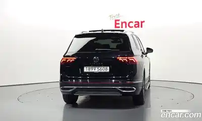 Volkswagen Tiguan 2022 2.0 гидро в Москве № 317697, миниатюра 4