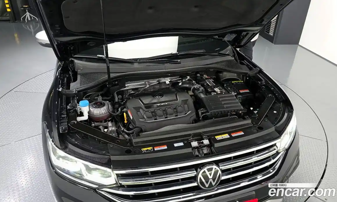 Volkswagen Tiguan 2022 2.0 гидро в Москве № 317697, фото 6