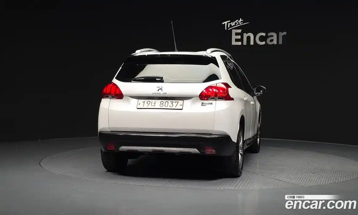 Peugeot 2008 2015 1.6 гидро в Москве № 320603, фото 4