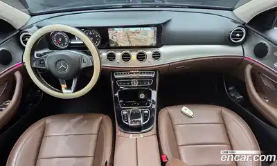 Mercedes-Benz E-Class 2018 2.0 гидро в Москве № 322303, миниатюра 6