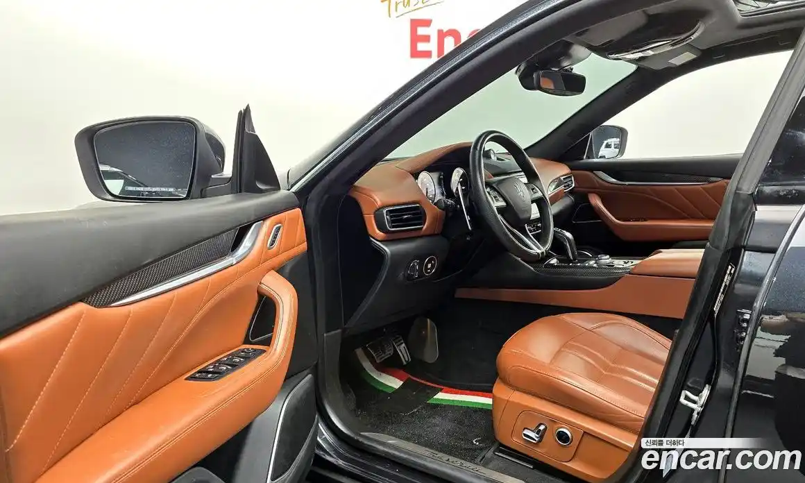 Maserati Levante 2021 3.0 гидро в Москве № 331060, фото 11