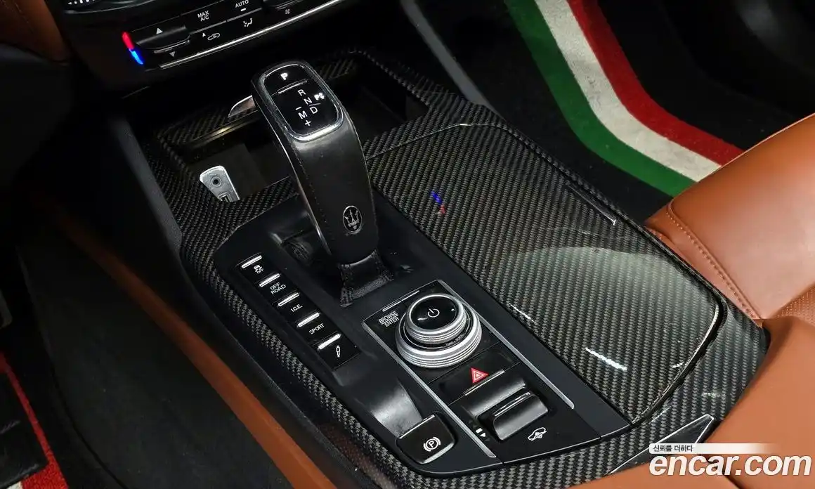 Maserati Levante 2021 3.0 гидро в Москве № 331060, фото 9