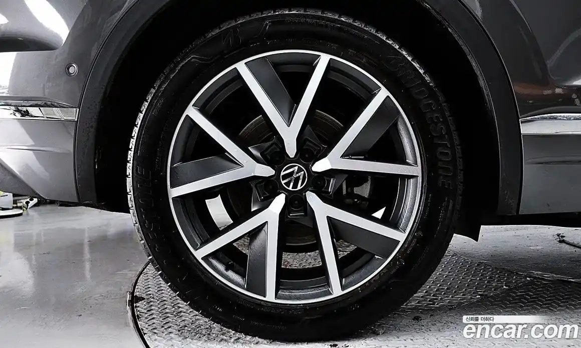 Volkswagen Touareg 2021 3.0 гидро в Москве № 334498, фото 6