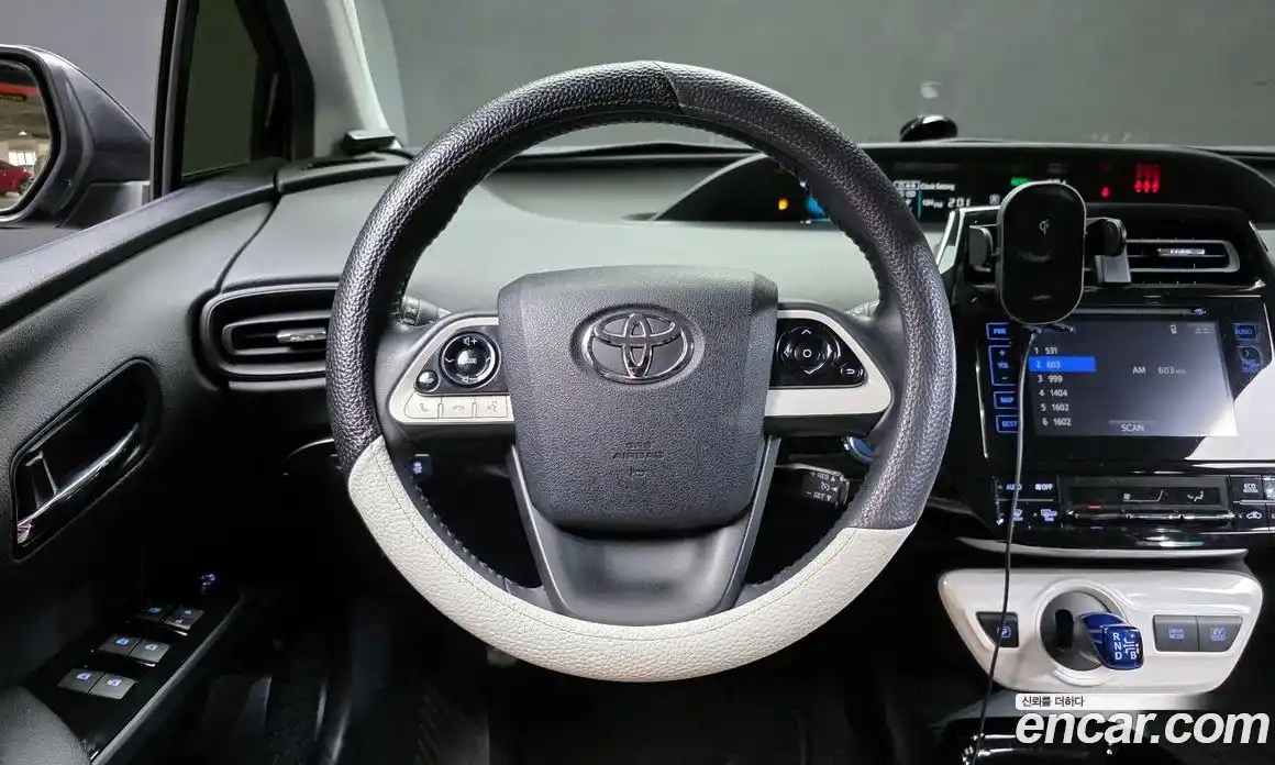Toyota Prius 2017 1.8 гидро в Москве № 335011, фото 13