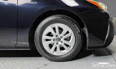 Toyota Prius 2017 1.8 гидро в Москве № 335011, миниатюра 5