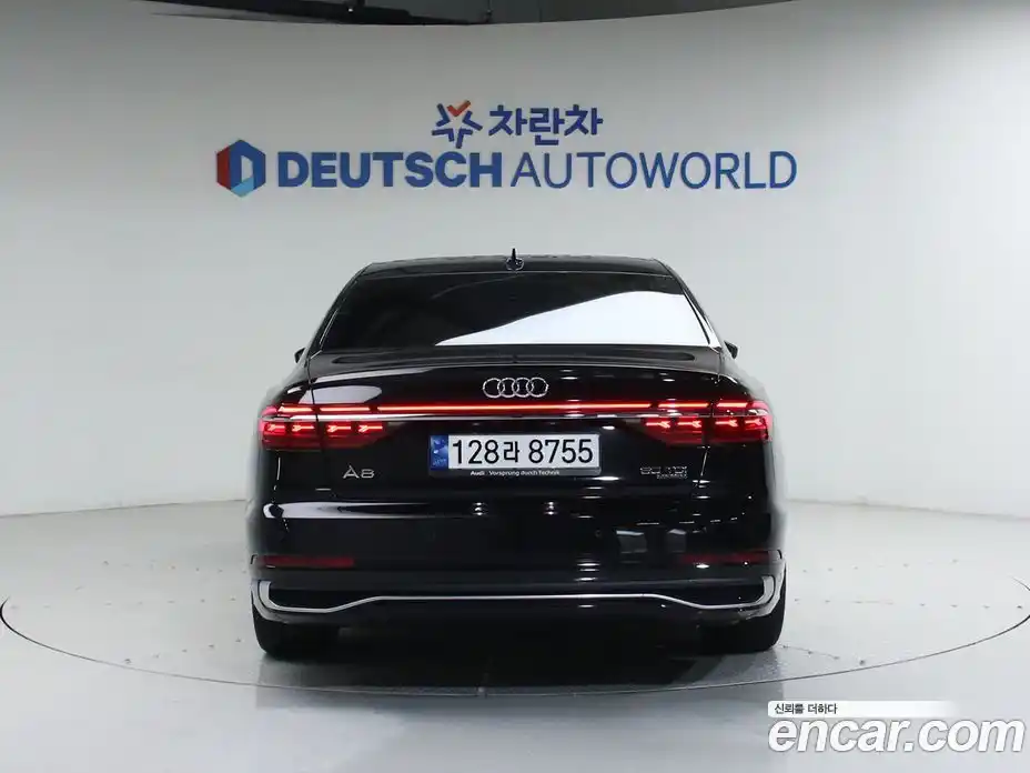 Audi A8 2023 3.0 гидро в Москве № 343967, фото 4