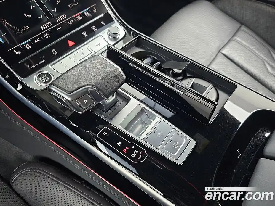 Audi A8 2023 3.0 гидро в Москве № 343967, фото 9