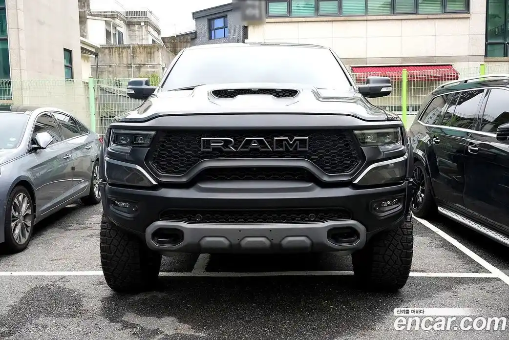 Dodge Ram Pick Up 2022 6.2 гидро в Москве № 353812, фото 3