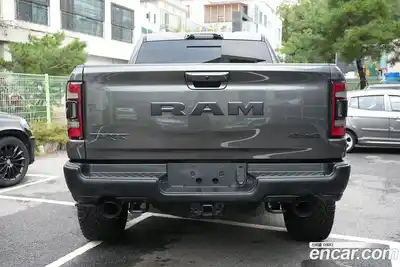 Dodge Ram Pick Up 2022 6.2 гидро в Москве № 353812, миниатюра 4