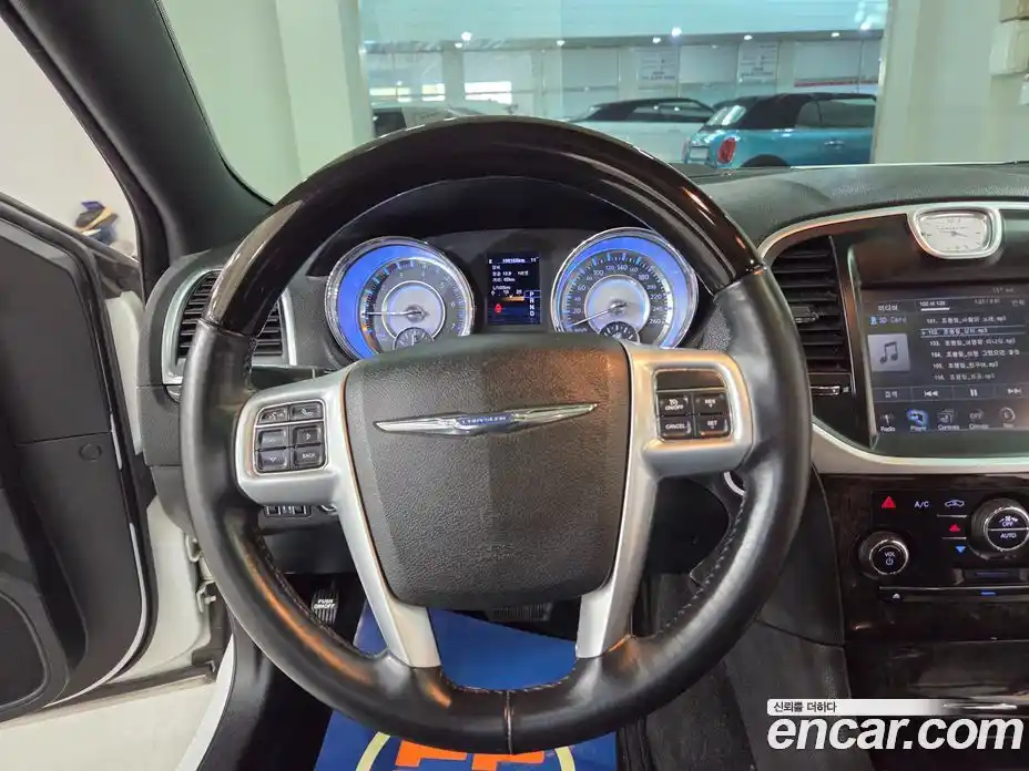 Chrysler 300C 2014 3.6 гидро в Москве № 407543, фото 10