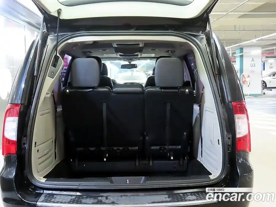 Chrysler Grand Voyager 2014 3.6 гидро в Москве № 407556, фото 18