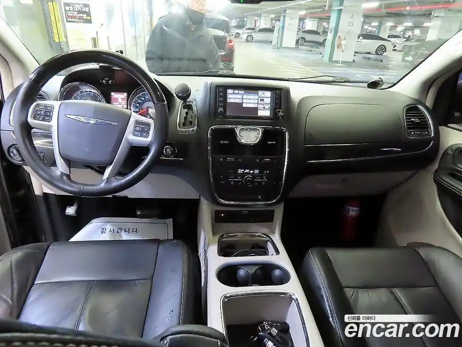 Chrysler Grand Voyager 2014 3.6 гидро в Москве № 407556, фото 6