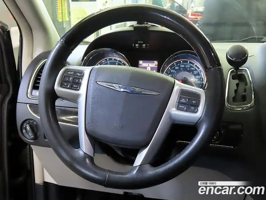 Chrysler Grand Voyager 2014 3.6 гидро в Москве № 407556, фото 7