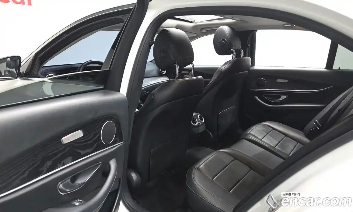 Mercedes-Benz E-Class 2017 2.0 гидро в Москве № 412530, фото 12