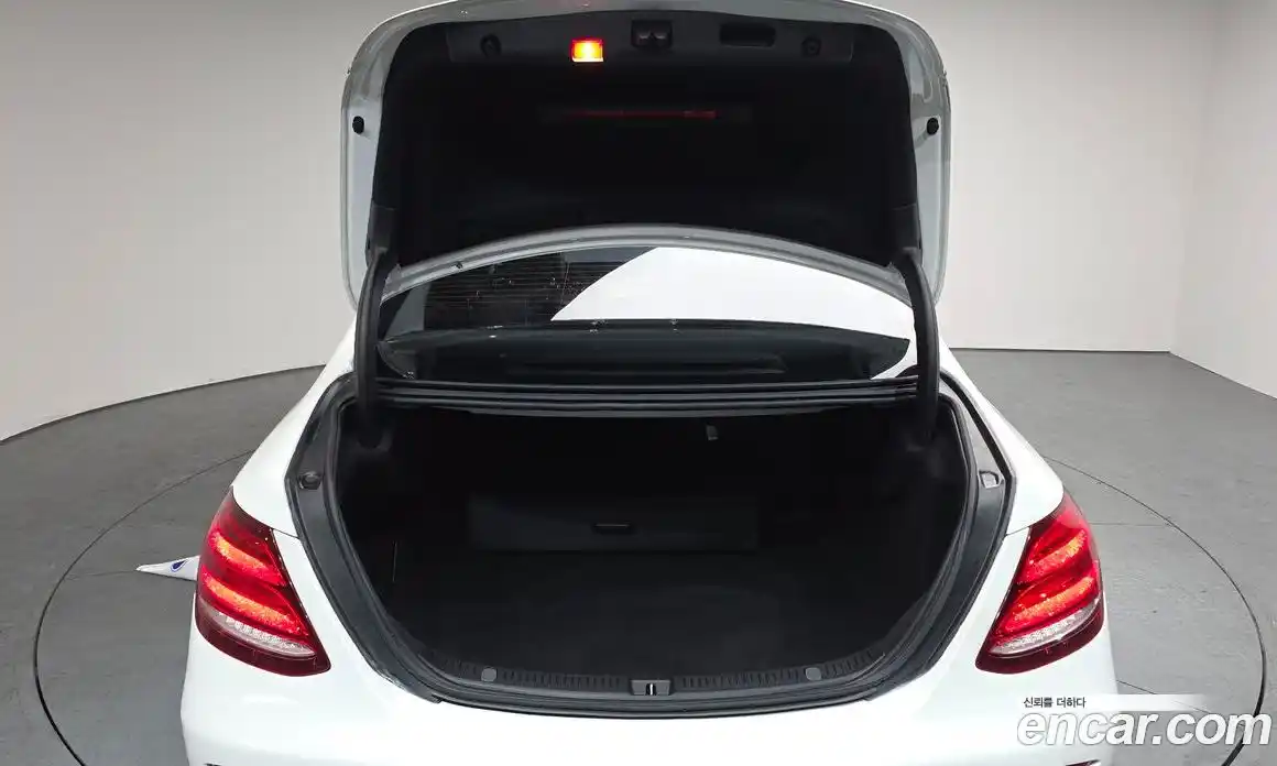 Mercedes-Benz E-Class 2017 2.0 гидро в Москве № 412530, фото 20