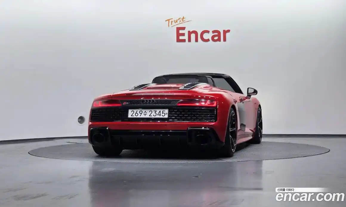 Audi R8 2017 5.2 гидро в Москве № 414233, фото 4