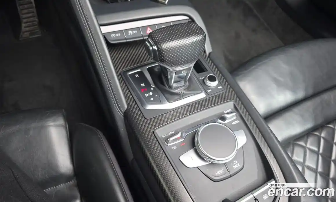 Audi R8 2017 5.2 гидро в Москве № 414233, фото 9