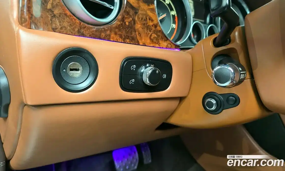 Bentley Flying Spur 2014 4.0 гидро в Москве № 418254, фото 18